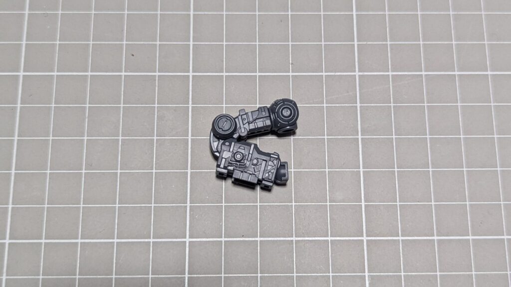 バンダイ RG 1/144 ニューガンダム作成（上半身）